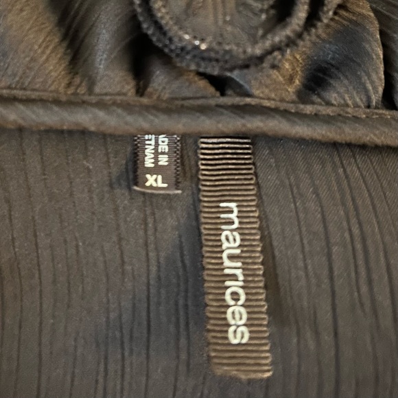 Maurice’s Ruffle Button Up Blouse - Picture 3 of 4